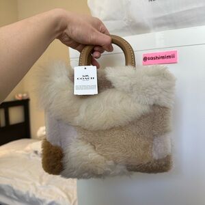 NWT Coach Shearling Rogue 20
Patchwork - Natural Multi (OVERSEAS EXCLUSIVE)